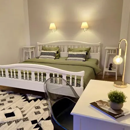 Next To Cathedral Square, Stylish 2bd Gem, Skapo St Vilnius