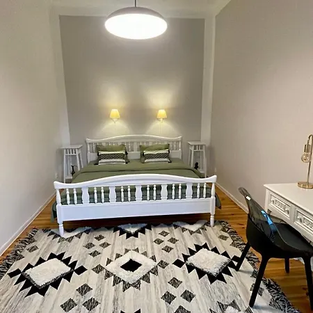 Apartment Next To Cathedral Square, Stylish 2bd Gem, Skapo St