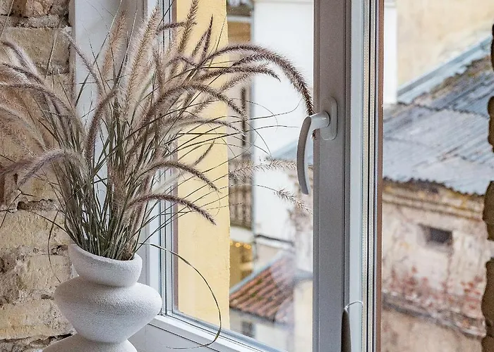 Butas Next To Cathedral Square, Stylish 2bd Gem, Skapo St