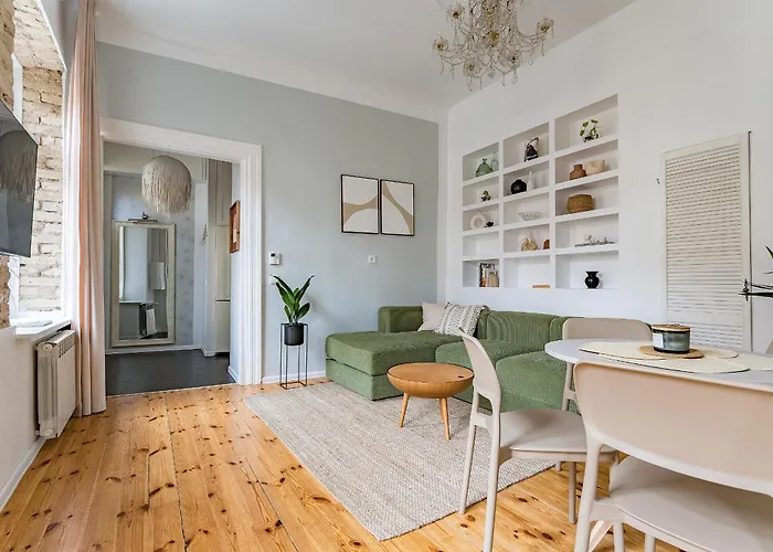 Next To Cathedral Square, Stylish 2bd Gem, Skapo St * ヴィリニュス