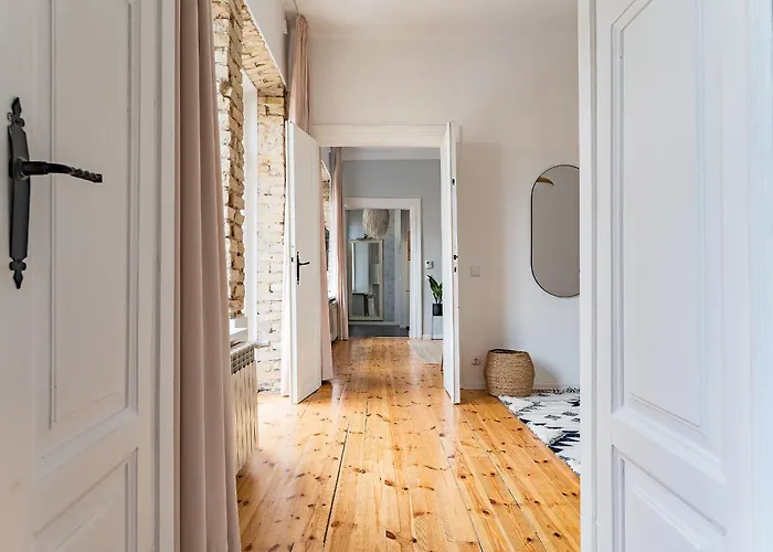 Next To Cathedral Square, Stylish 2bd Gem, Skapo St Butas Vilnius