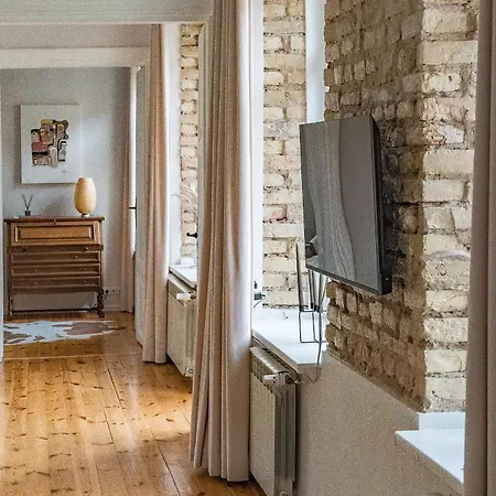 Next To Cathedral Square, Stylish 2bd Gem, Skapo St * Vilnius