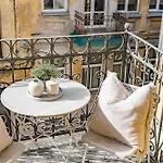 Next To Cathedral Square, Stylish 2bd Gem, Skapo St فيلنيوس
